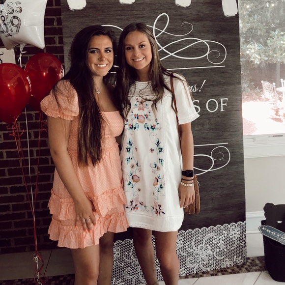 Meet your Posher, Claire - Picture 1 of 1